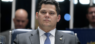 Alcolumbre vai sugerir a Pacheco rever parte do acordo do Congresso e STF sobre emendas