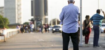 Inflação para idosos acumula taxa de 6,20% em 12 meses
