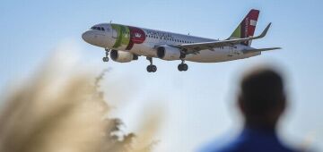 Cia aérea oferece teste PCR grátis nos voos entre Brasil e Europa
