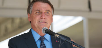Bolsonaro prepara pronunciamento para defender isenção de diesel e criticar lockdown