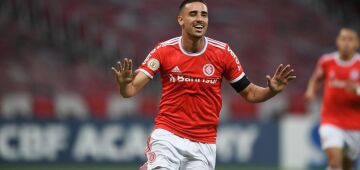 Santa Cruz: próximo de acerto com o Tricolor, confira os números do atacante Thiago Galhardo