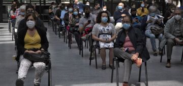 Chile anuncia mudanças no isolamento e gestão da pandemia por variante ômicron