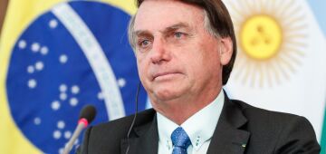 Bolsonaro ameniza tom ao falar da Argentina e diz querer conversa a sós com Fernández