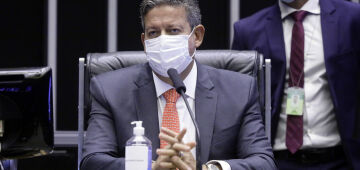 Arthur Lira critica efeito da decisão de Fachin: 'Lula pode até merecer. Moro, jamais!'