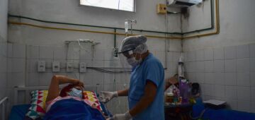 Covid-19: Brasil tem 16,1 milhões de casos e 449,8 mil mortes