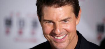 Atriz diz que apertou botão do pânico na casa de Tom Cruise e acabou com jantar
