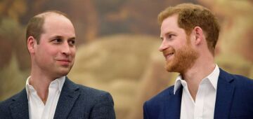 Príncipes Harry e William homenageiam seu avô, o falecido príncipe Philip