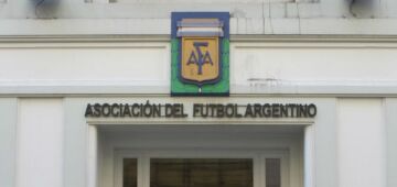 Associação de Futebol Argentino é alvo de denúncias de fraude e sonegação e deixa Fifa alerta