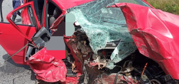 Idoso de 82 anos e filha de 54 morrem em grave acidente de carro na BR-101, em Goiana