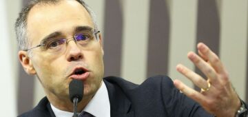 AGU critica comportamento da CPI com advogados e pede intervenção do STF