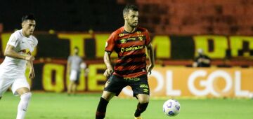 Thyere exalta período do Sport longe do Recife e convoca torcida para duelo com o CRB