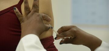 Covid-19: 90% dos adultos brasileiros já tomaram a 1ª dose da vacina