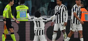 Juventus vence Fiorentina com gol de Cuadrado nos acréscimos; Atalanta derrota Cagliari