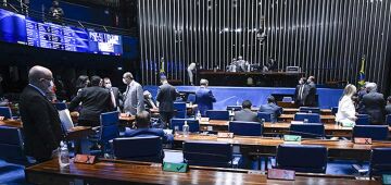 Congresso aprova teto a verba política sem revelar parlamentares beneficiados