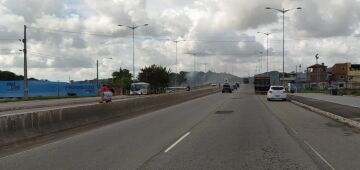Motorista de caminhão atropela e mata homem de 52 anos na BR 408, em Jaboatão