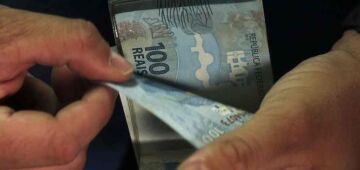 Beneficiários de NIS final 2 recebem nesta quarta-feira (10) o Auxílio Brasil