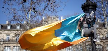 Ucrânia afirma ter atingido importante refinaria de petróleo russa com drones de longo alcance