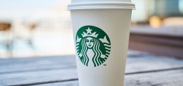 Starbucks troca de presidente por queda no número de clientes