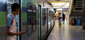 Após curto-circuito, Linha Centro do Metrô do Recife é interditada 