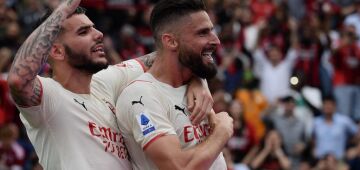 Milan vence Sassuolo (3-0) e é campeão italiano pela 19ª vez