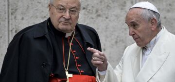 Morre o cardeal Sodano, ex-braço direito de João Paulo II e Bento XVI