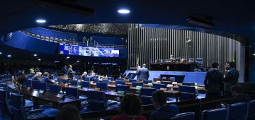 Senado aprova MP que encerra incentivos para indústria petroquímica