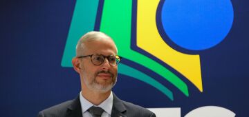 Brasil poderá ter "maior banco de dados sobre ensino", diz ministro