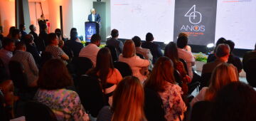 Ensino superior no Brasil pode mais que dobrar salário