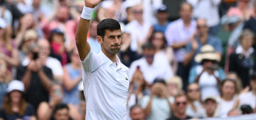 Djokovic conquista 330ª vitória em Grand Slams e vai às oitavas de Wimbledon