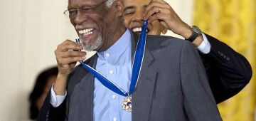 Bill Russell, 11 vezes campeão da NBA, ídolo dos Celtics e defensor dos direitos civis, morre aos 88