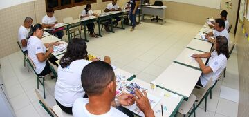 MEC cria programa de apoio a escolas públicas com aulas noturnas