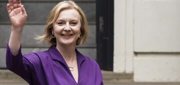 Mais da metade dos britânicos acredita que Liz Truss deveria renunciar