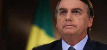 Sem foro, Bolsonaro vê risco de ser preso aumentar