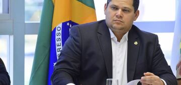 Davi Alcolumbre registra formalmente sua candidatura a presidente do Senado