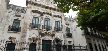 Arte e beleza formam a imponência artística da Capela Dourada, no Centro do Recife  