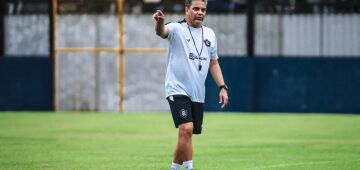 Santa Cruz oficializa a chegada de Marcelo Cabo como novo treinador do clube