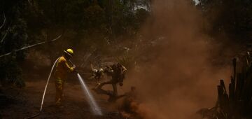 Megaincêndio no Havaí em 2023 foi uma tragédia em andamento 'há anos', diz relatório