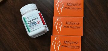 Senado do Texas aprova lei para limitar acesso a pílulas abortivas