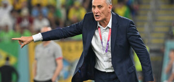 Tite anuncia volta ao futebol: ''Estou pronto para retornar às atividades como técnico''