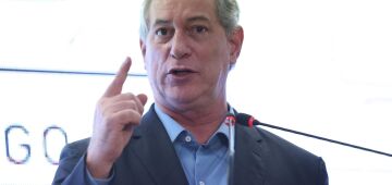 Deputados do PDT na Câmara defendem expulsão de Ciro Gomes do partido