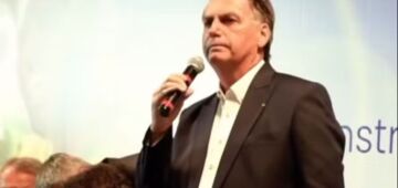 Bolsonaro critica Caiado: "Fala grosso, gosta de ranger os dentes e aceitou o apoio do PT"