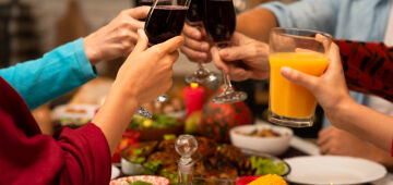 Quantos passos são necessários para queimar cada comida e bebida desse Natal? Confira lista