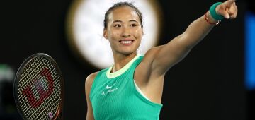 Zheng bate Vekic e fecha brilhante campanha com medalha de ouro no tênis feminino na Olimpíada