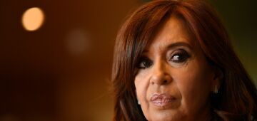 Cristina Kirchner assume presidência de partido peronista de oposição na Argentina