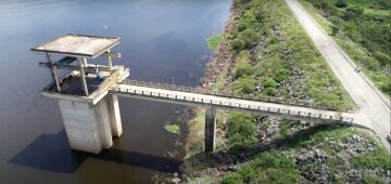 Chuvas em Pernambuco: comporta da barragem de Lagoa do Carro será aberta para evitar transtornos