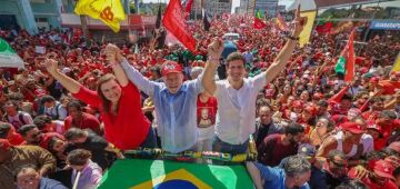 Lula vem ao Recife em meio à corrida do PT por vaga de vice na chapa de João Campos