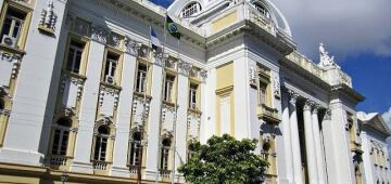 Palácio da Justiça, sede do TJPE, celebra um século do início da construção 