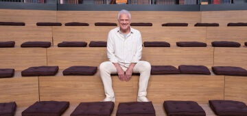 Pedro Bial fala sobre etarismo e revela como enfrentou a depressão: ''tenho um pezinho ali''