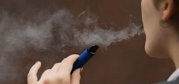 Como parar de fumar vape? Médicos dizem que é mais difícil do que largar o cigarro, mas há caminhos