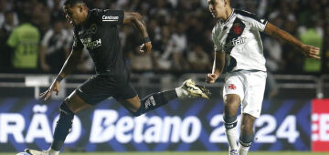 Vasco arranca empate no final e impede o Botafogo de assumir a liderança